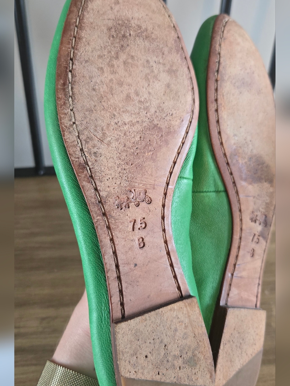 Coach Women's Green Ballet Flats - Picture 9 of 9